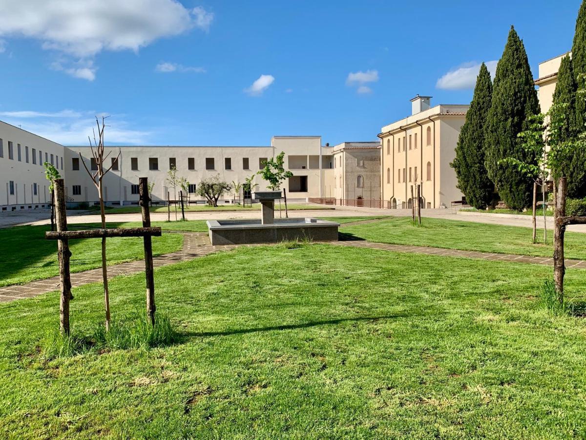 Отель Monastero San Vincenzo - Casa Per Ferie Bassano Romano Экстерьер фото