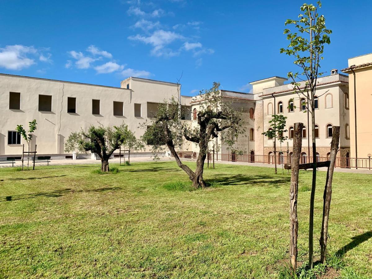 Отель Monastero San Vincenzo - Casa Per Ferie Bassano Romano Экстерьер фото