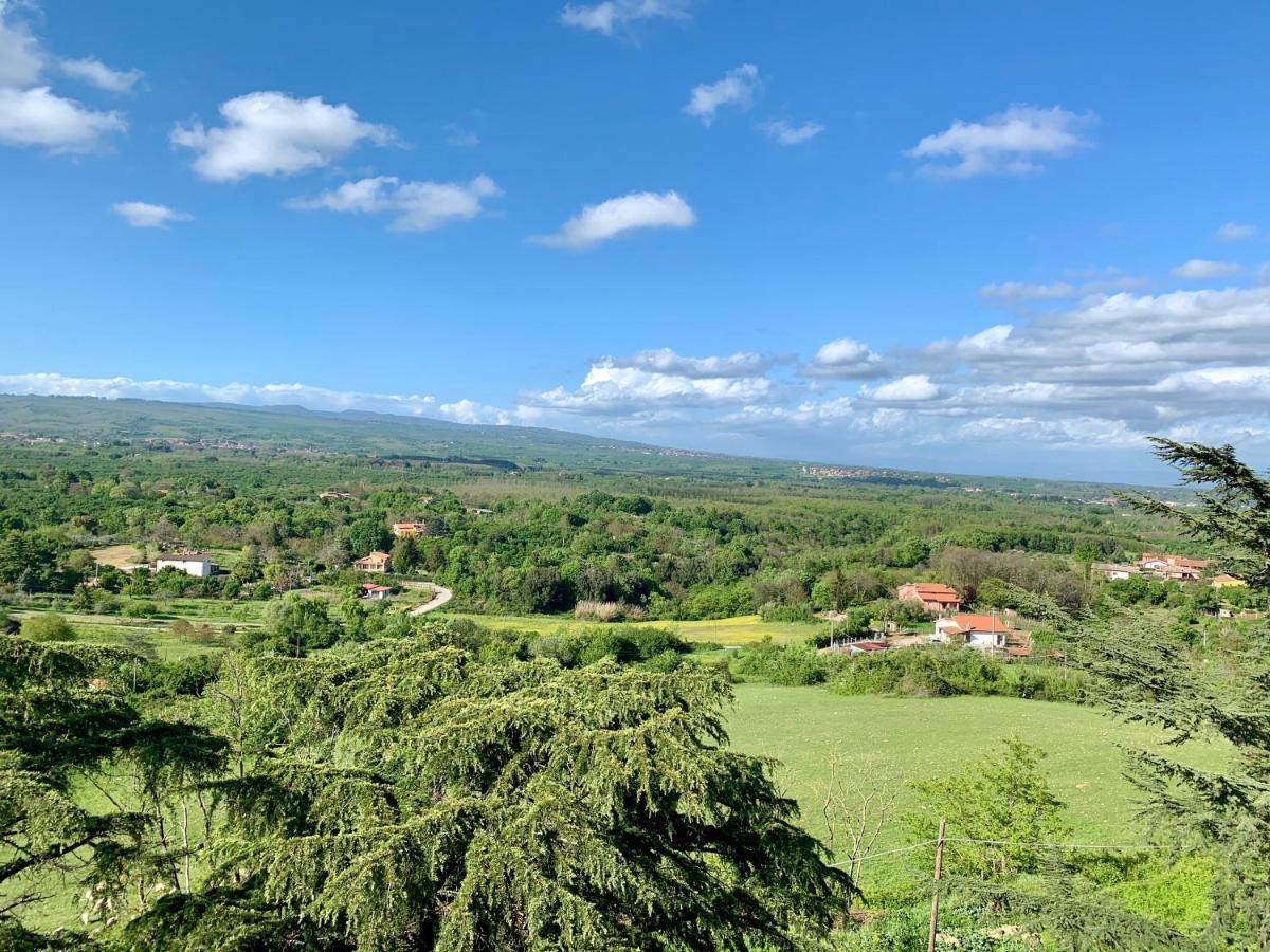 Отель Monastero San Vincenzo - Casa Per Ferie Bassano Romano Экстерьер фото